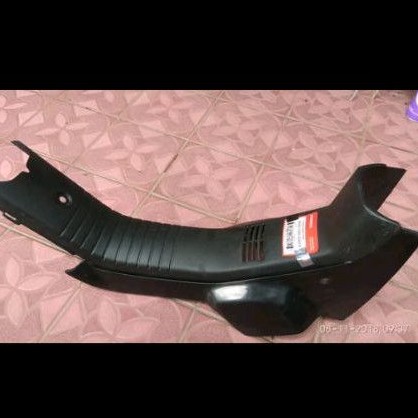 Legshield tengah sayap tengah honda astrea grand original AHM