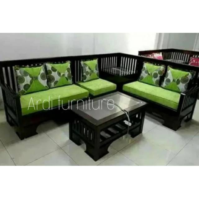 Kursi sudut sofa dan bantal peluk meja kursi tamu ukir kayu jati meubel jepara