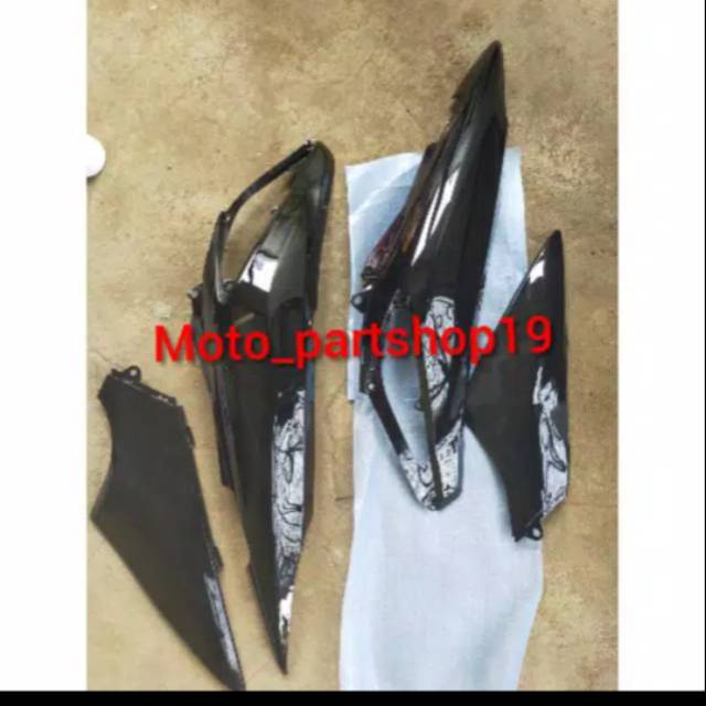 Body belakang supra x 125 lama/old