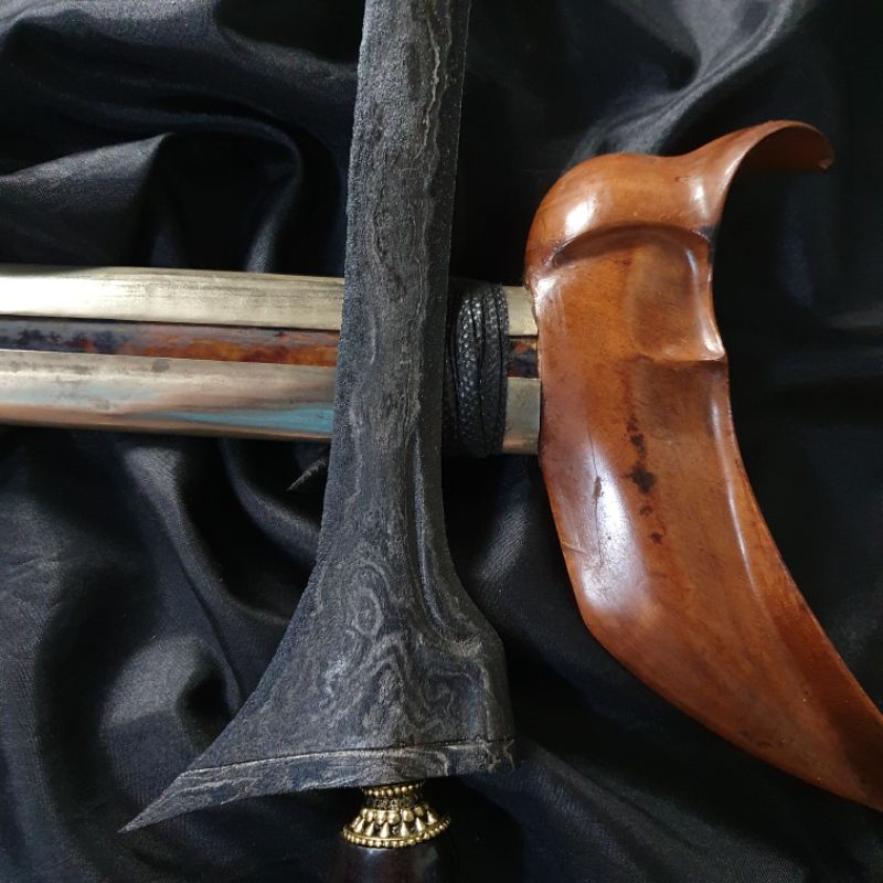 Keris Tilam Upih Dwipamor Rojo Gundolo Tangguh Est. Mataram