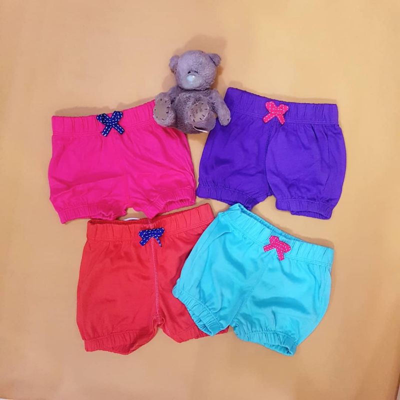 celana pendek bayi perempuan