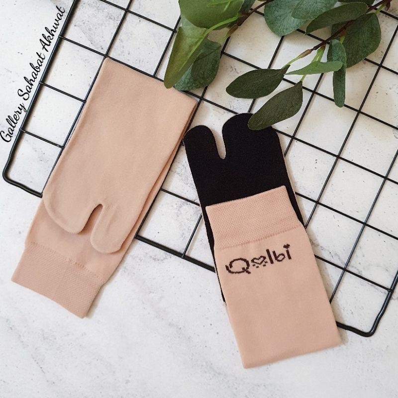 Kaos kaki Jempol Tapak Hitam Muslimah Nylon Spandex Premium By QOLBI