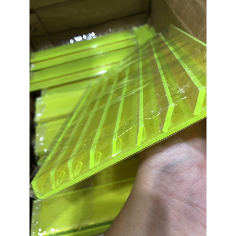 VIBOX ACRILIC PERDANA 9 TINGKAT PASTI ORIGINAL ADA SEKATAN DI SETIAP TINGKAT BAHAN ASLI 100%