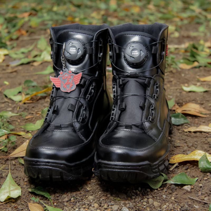 SEPATU PDL TALI PUTAR POLANTAS MODEL TERBARU MERK APIK BAHAN KULIT SAPI ASLI SEPATU PDL DINAS LAPANGAN TNI POLRI SECURITY SATPAM SEPATU BOOTS MOTOR PRIA DAN WANITA