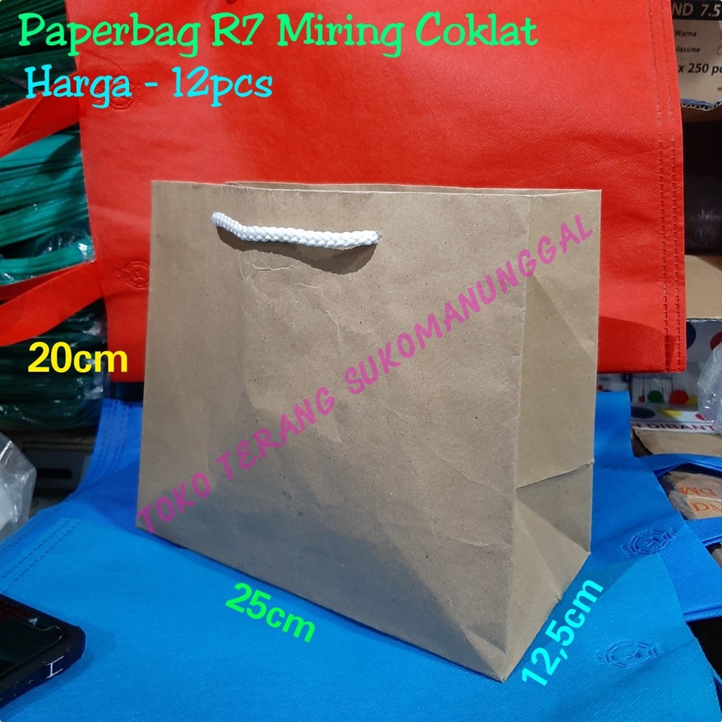 

Isi 12pc Paperbag R7 miring coklat lusinan / tas kertas motif batik 20 x 25 / tas kertas batik / paperbag
