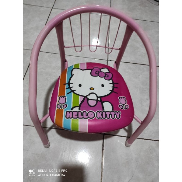 kursi besi anak hellokitty
