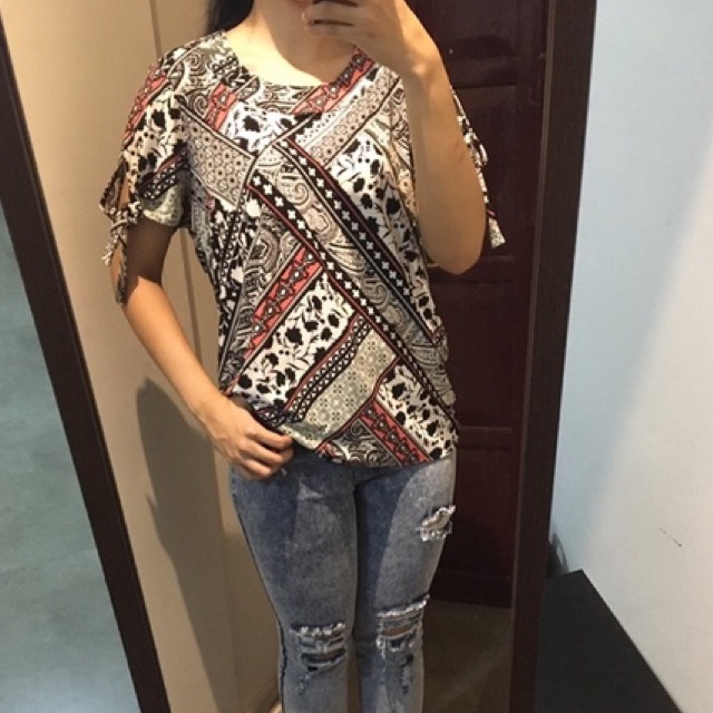 Roz & Ali Pattern Blouse (not zara uniqlo h&m mango)