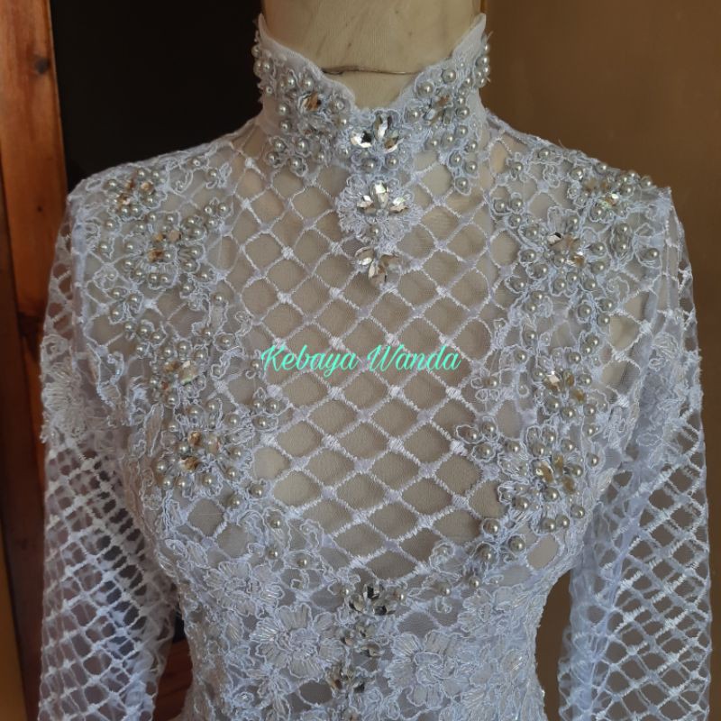 (Ready) Kebaya Akad Nikah Full Payet / Gaun Pengantin Tile Kotak