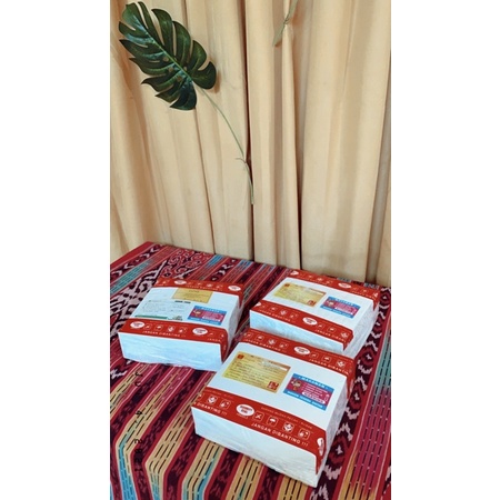 

Kardus packing + Bubble Wrap + Ice Gel