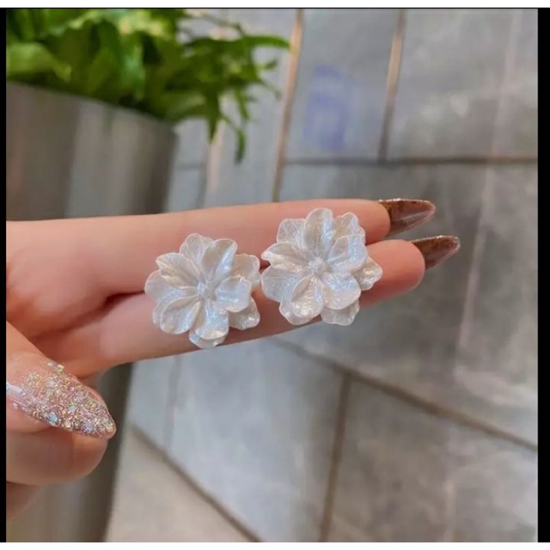 Anting Wanita Bunga GARDENIA Anting Tusuk//Terbaru