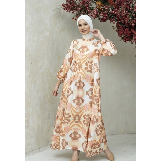 Sheila Dress Wearing Klamby size S