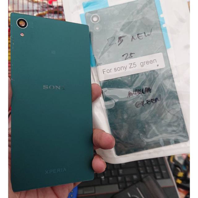 Paket pesanan backdoor z5 dan case x compact