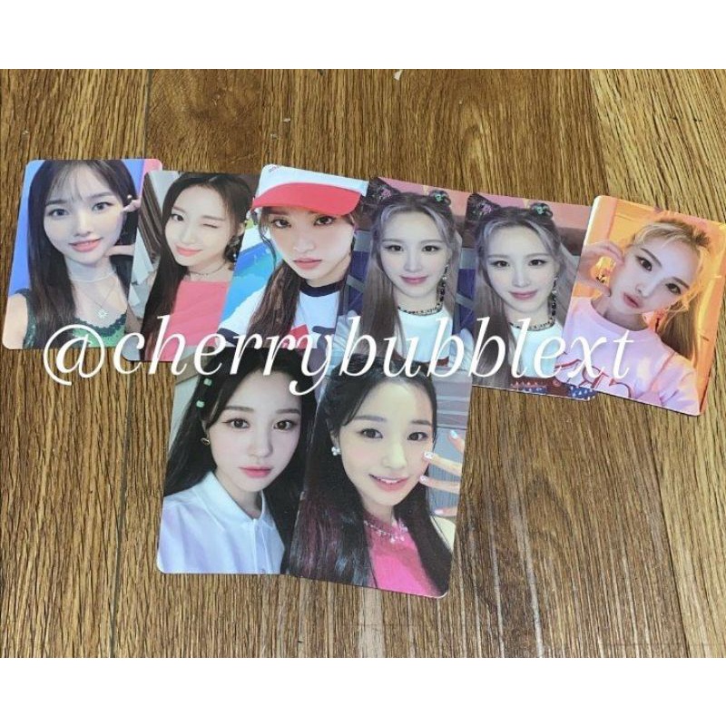 PHOTOCARD WEEEKLY PLAY GAME Holiday jihan zoa jaehee soojin