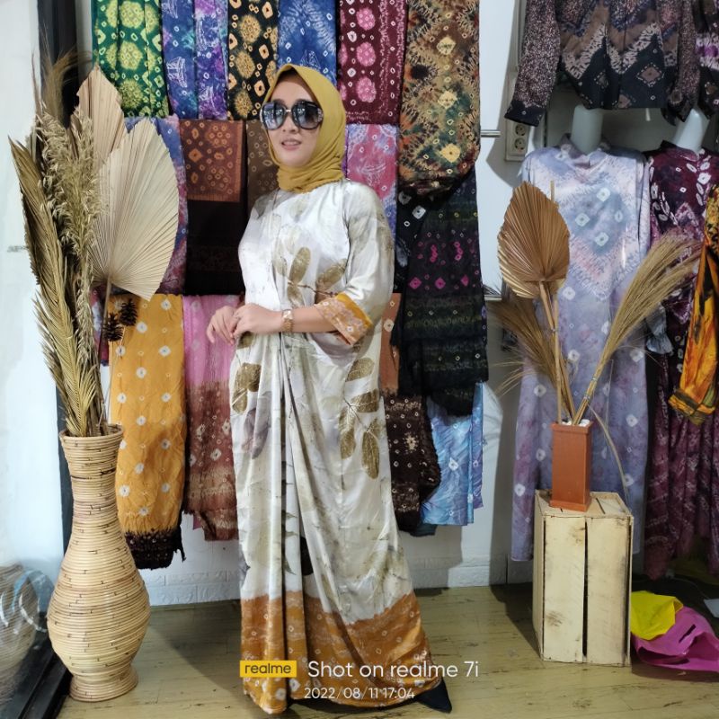kaftan jumputan ecoprint semi sutra
