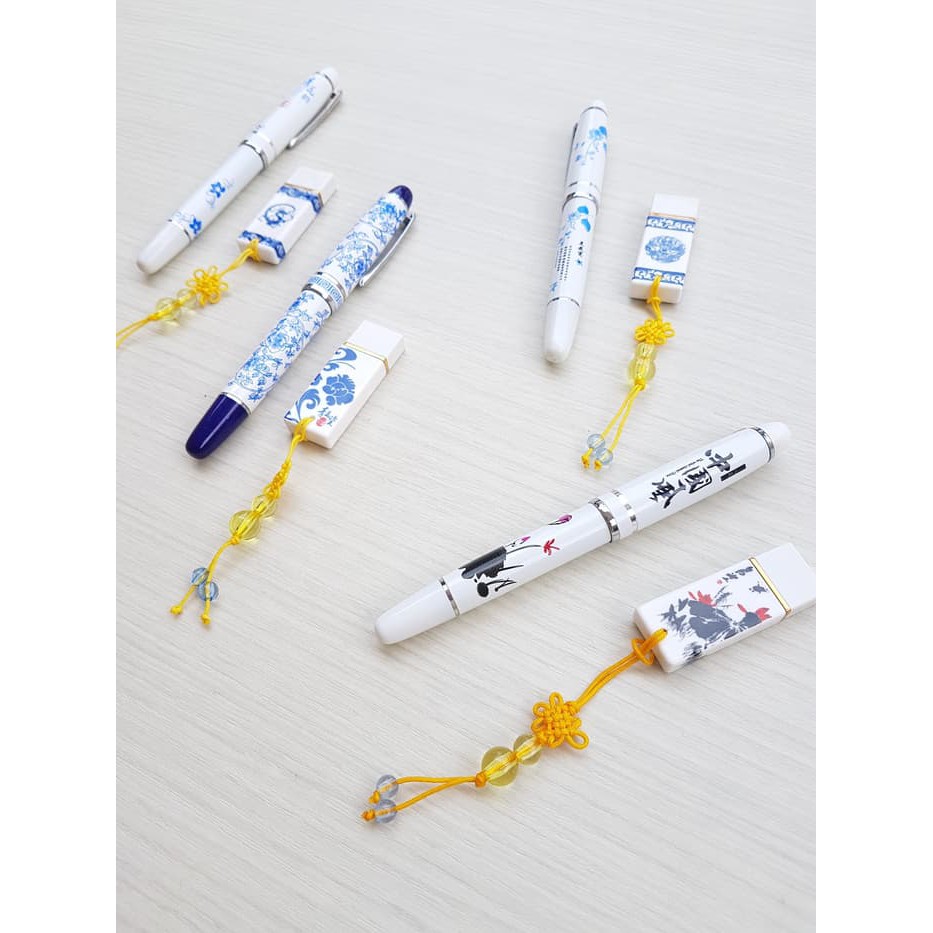 

TERBARU Paket Pulpen Gel dan USB 8Gb Untuk Souvenir