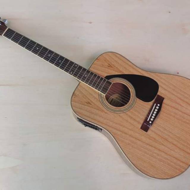 GITAR AKUSTIK ELEKTRIK YAMAHA F310 SAPELE