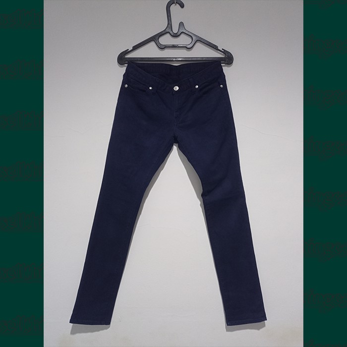 Preloved Second Celana Panjang Slim Fit Uniqlo