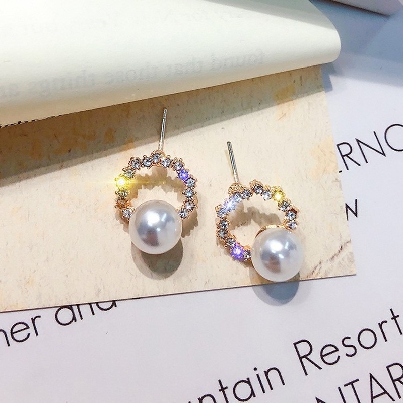 Korean geometric round pearl earrings small and simple diamond earrings