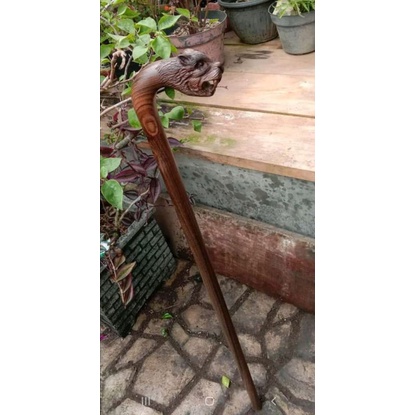 tongkat jalan kayu galih asem ukir singa