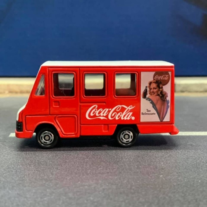 Tomica Kuji 8 Coca Cola Art Collection Quick Delivery Van China #A