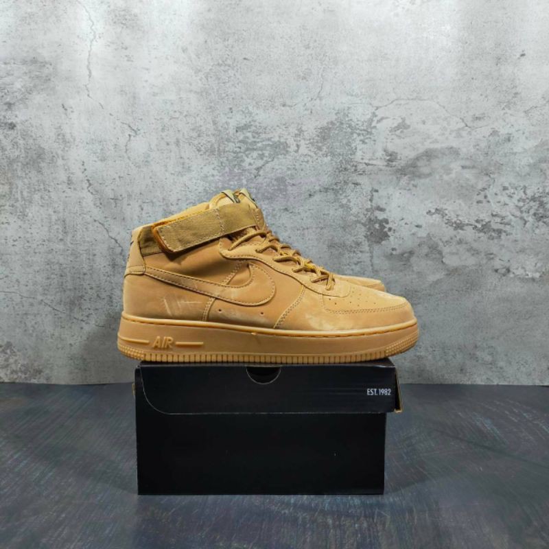 Sepatu Sneakers Nike Air Force 1 High Wheat Flax Brown