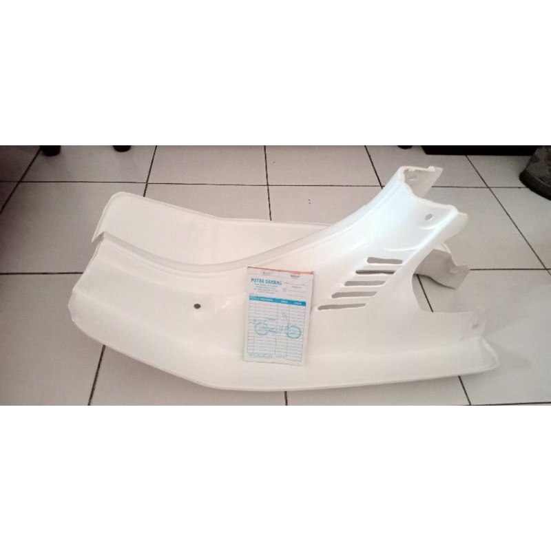 sayap Suzuki rc 100 rc 80 rc bravo putih