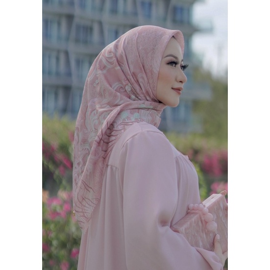 Special Edition THE WAVE SERIES square