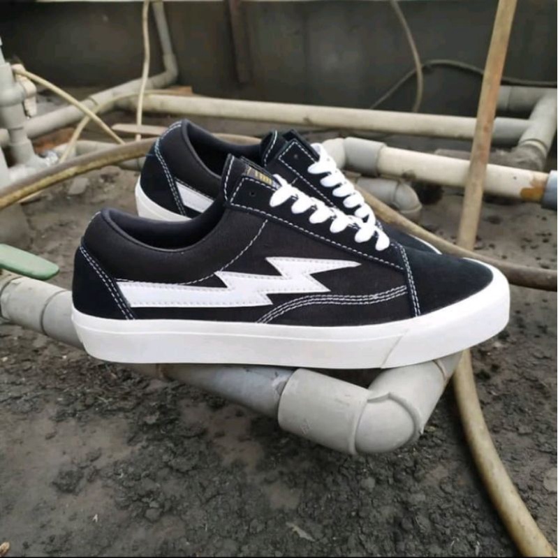 Word Division Classic BW