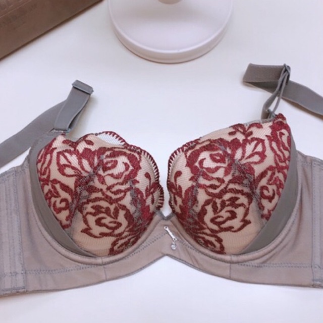 BRA IMPORT (K-D45) PAKAIAN DALAM WANITA BERKAWAT