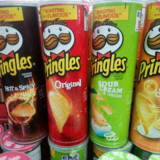 

Pringles Potato Crisps 110g rasa original/cheese/hot spicy/sour cream