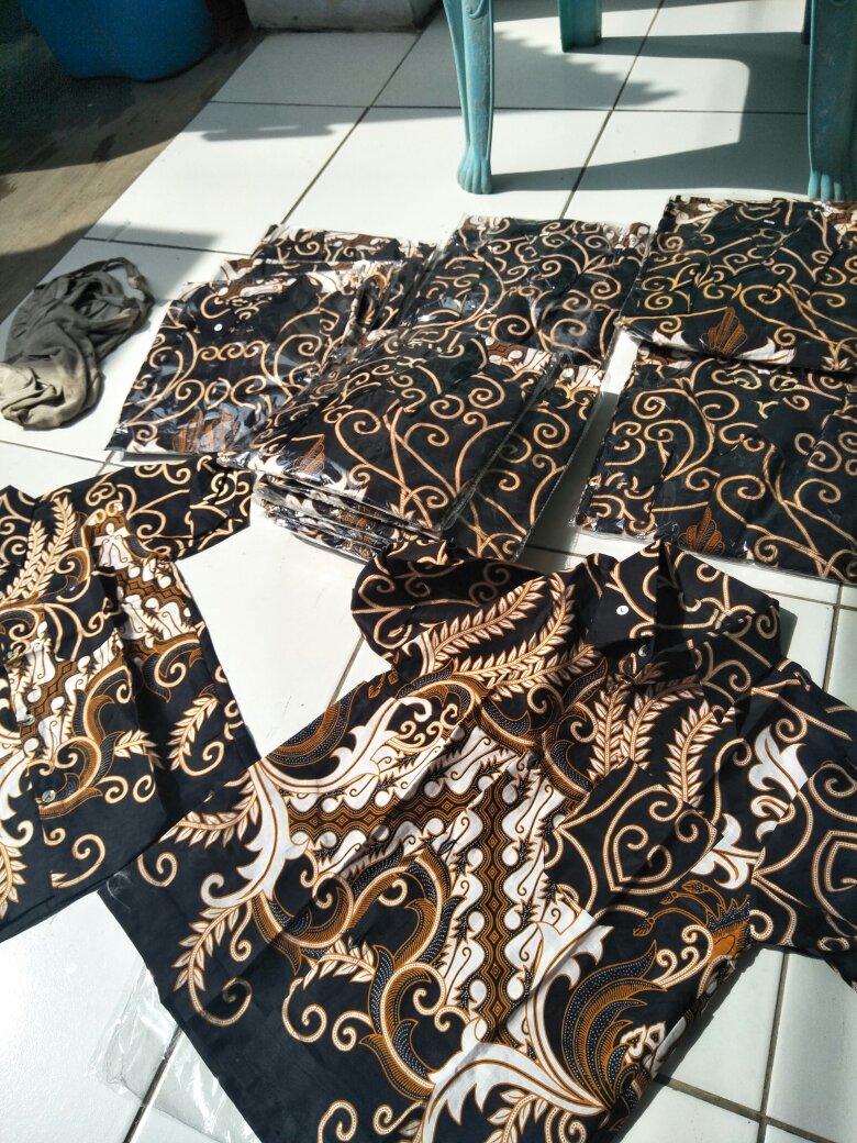 Batik Couple Keluarga Sania Ruffle Ori Ndoro Jowi Dnt Motif Mahkota