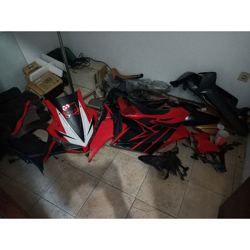 Body set CBR 150R Tahun 2015 K45