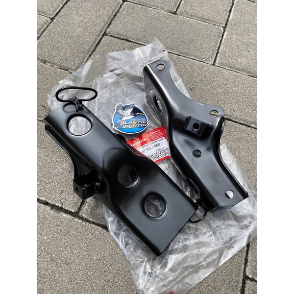 Pangkon mesin tiger ORIGINAL pangkon mesin tiger revo dudukan mesin tiger revo ORIGINAL