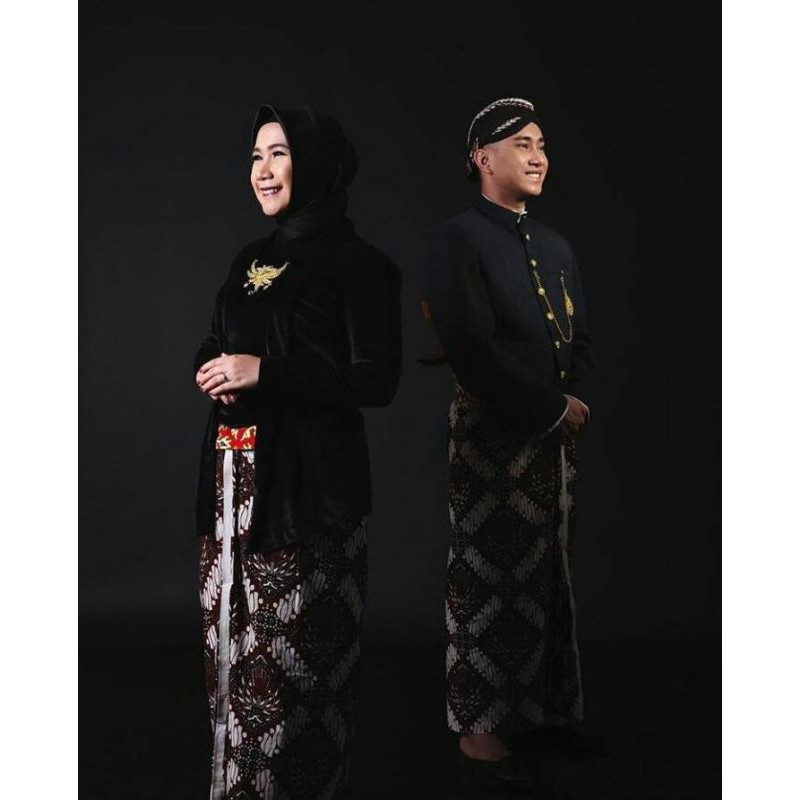 BAJU BESKAP KEBAYA SET LENGKAP BROS JARIK BLANGKON KAMUS LONTONG SABUK EPEK TIMANG SELOP ADAT JAWA