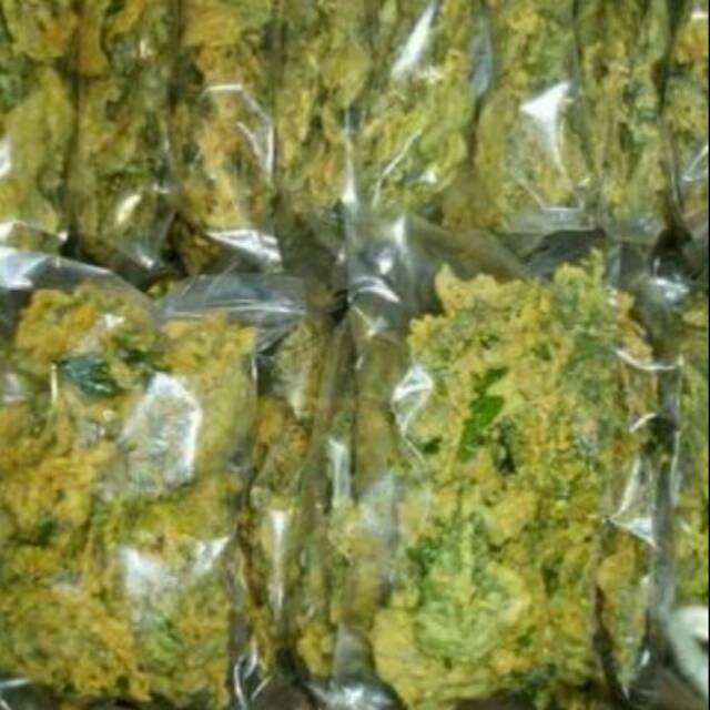 

Kripik daun labu dan kangkung