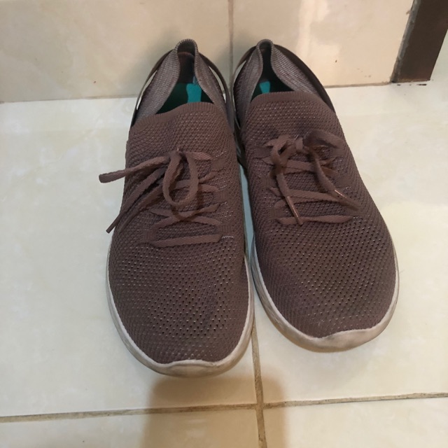 Preloved Skechers