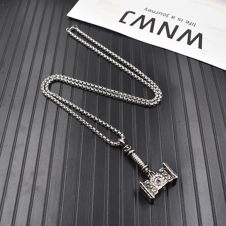 Kalung Liontin Palu fitness Bahan titanium steel Gaya Korea Untuk Pria Dan Wanita