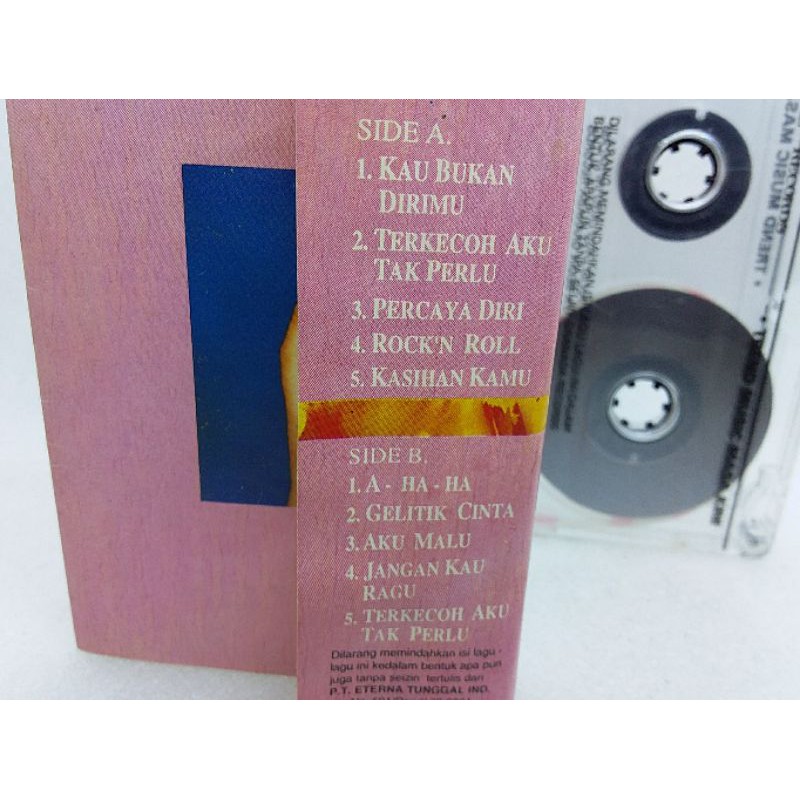 Kaset pita Dewi yull - kau bukan dirimu