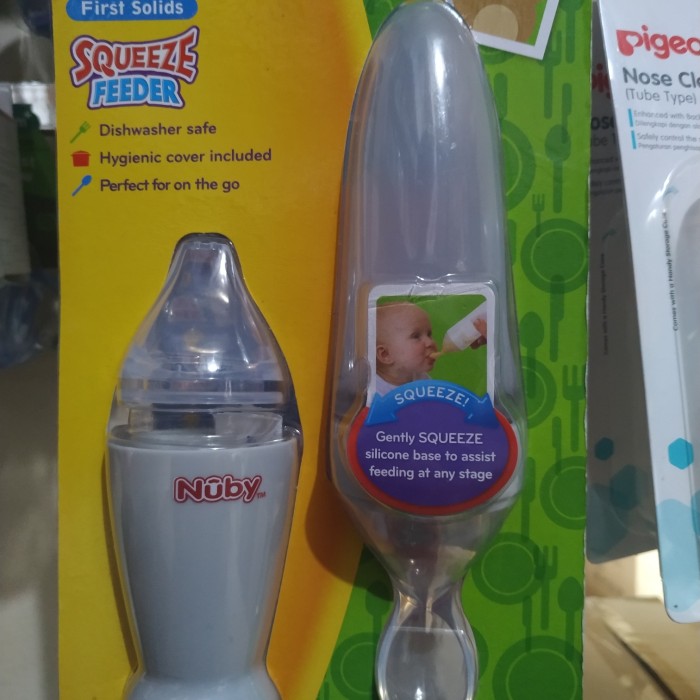 NUBY 2in1 Squeeze Feeder Botol Sendok Silicone