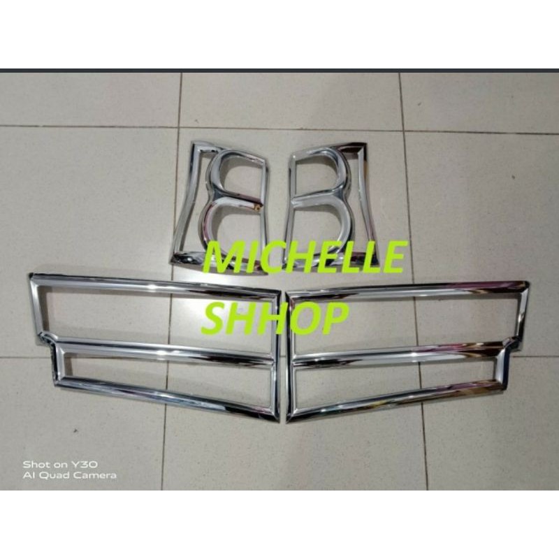 Garnish Belakang mobil Daihatsu luxio chrome