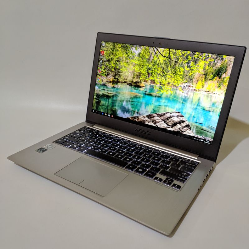 laptop ultrabook editing/design asus ZenBook UX32V - core i7 - Dual vga Nvidia GT - ssd 256gb