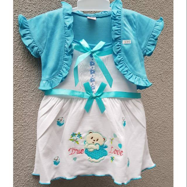 Rok balita perempuan dengan rompi