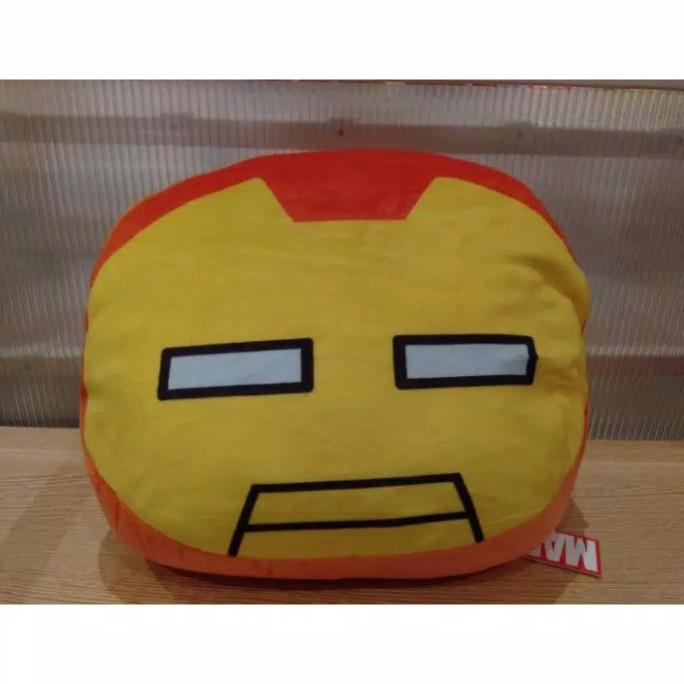 BANTAL TANGAN MARVEL THROW PILLOW MINISO