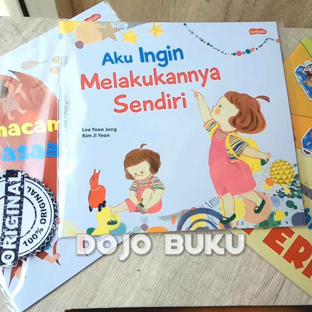 Buku Cerita Aku Dan Keluargaku by Kim Ji Yeong, Moon