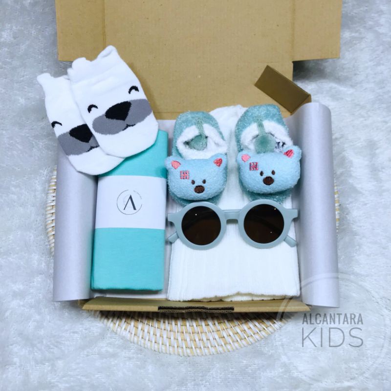 Hampers Baby Bayi Jumper Topi Kacamata Bayi Newborn Baby Gift Set Unisex Kado Lahiran Bayi Termurah