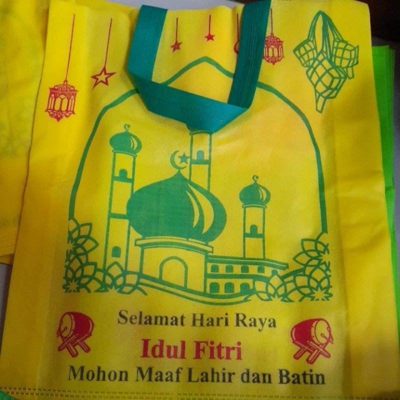 

TAS LEBARAN TAS IDUL FITRI BAHAN SPONBOND JUMBO TEBAL KUAT