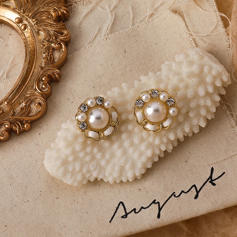 XiaoboACC Anting Tusuk Desain Bunga Hias Mutiara + Zircon Gaya Korea Untuk Wanita