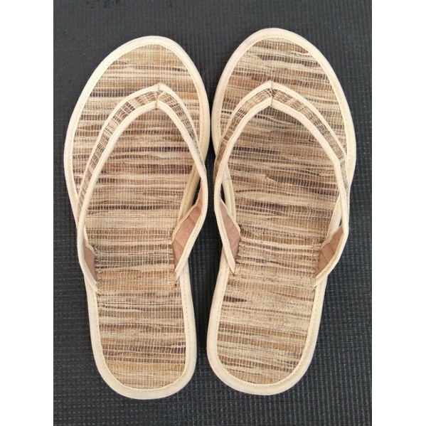 sandal enceng gondok /enceng gondok /sandal hotel/tenun enceng gondok /sandal/anyaman enceng gondok/
