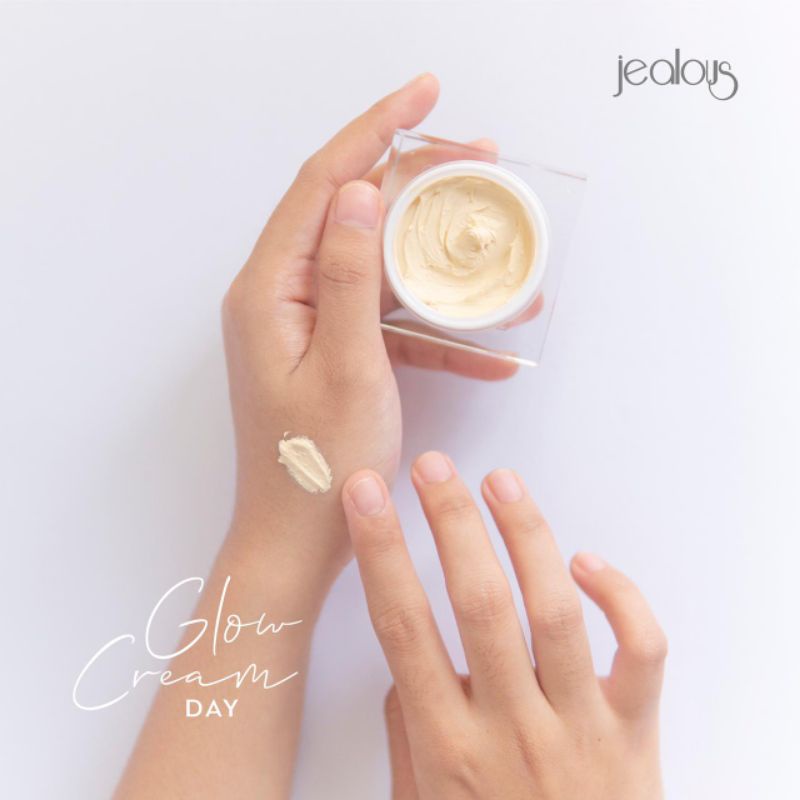 ULTIMATE GLOW DAY CREAM JEALOUS