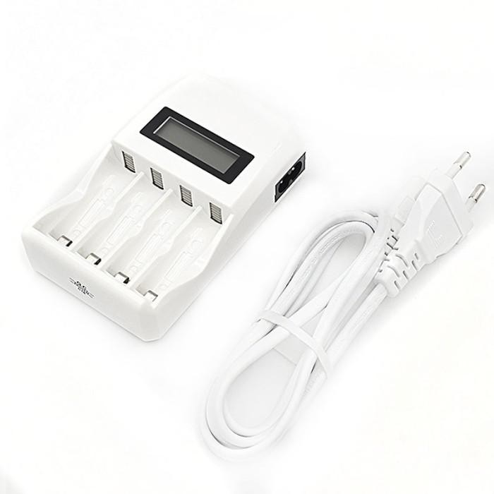 

PROMO - LANDFOX Super Quick Battery Charger 4 Slot for AA / AAA NiCd NiMH -